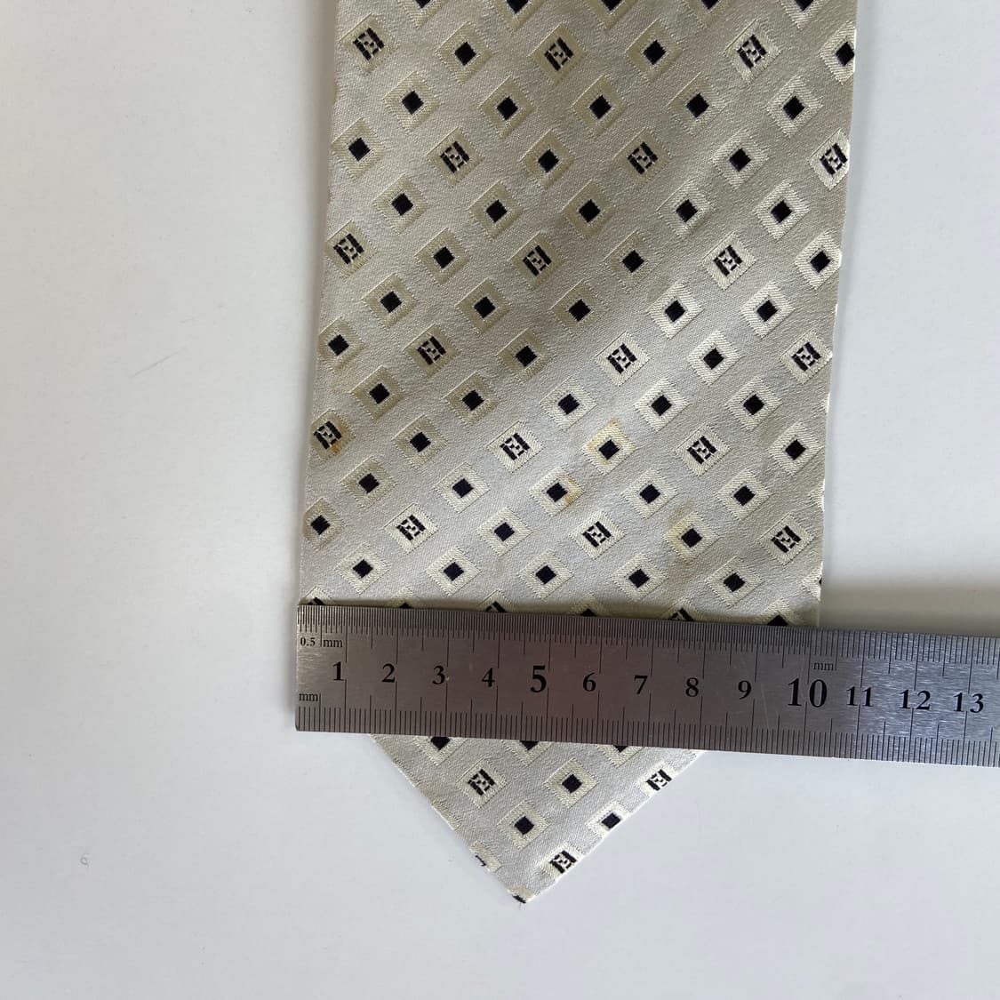 펜디 (FENDI) 모노그램 명품 정품 넥타이 상품이미지6