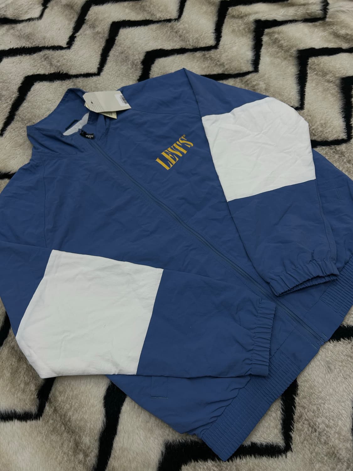 [M]리바이스 오버핏 배색 바람막이 상품이미지3