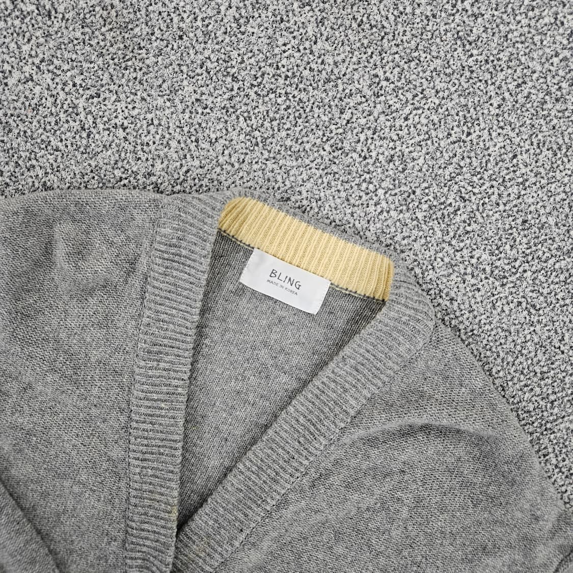 [실측확인] BLING 배색 브이넥 가디건 1104JM3 상품이미지2