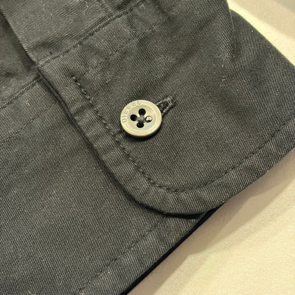 [L] 디젤 블랙 슬림핏 투포켓 셔츠 D810 상품이미지8