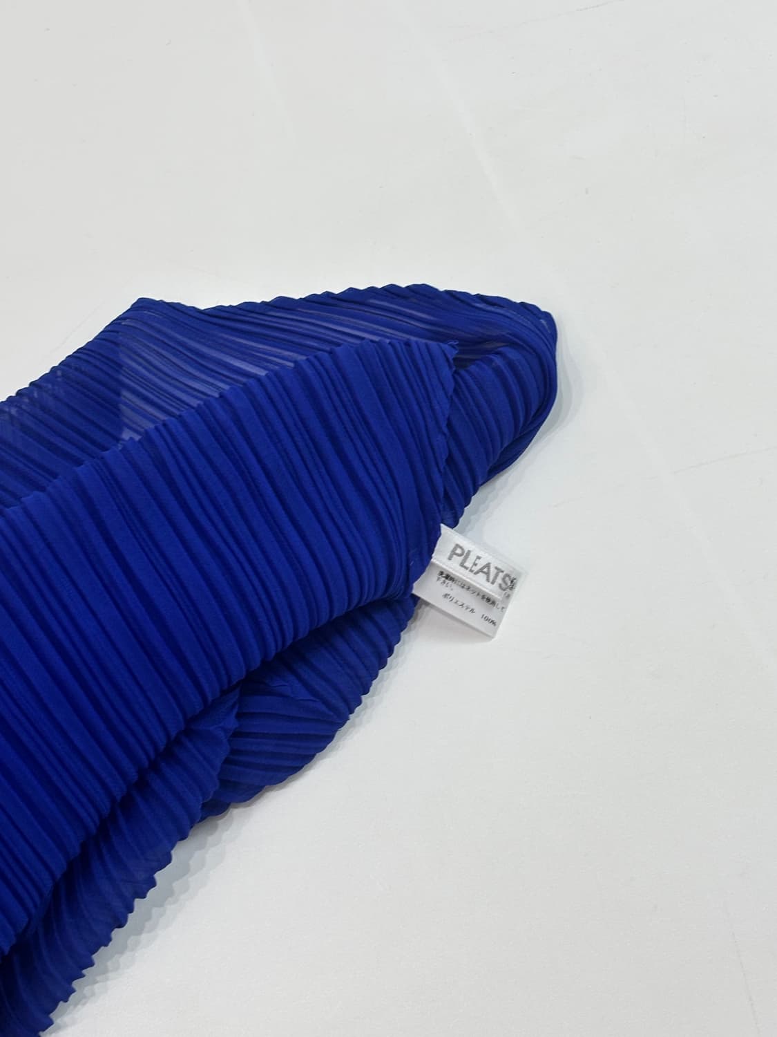 Pleats please 플리츠플리즈 블루컬러 스카프 상품이미지4