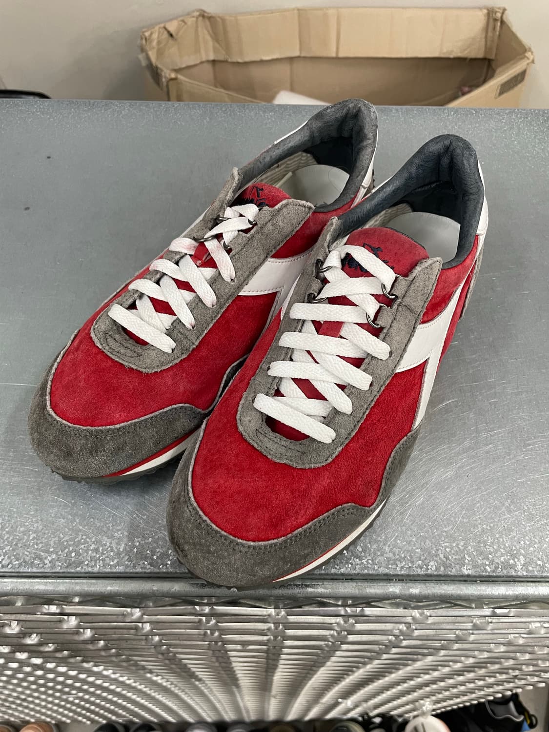 디아도라 레드 러닝 스니커즈 270 상품이미지2