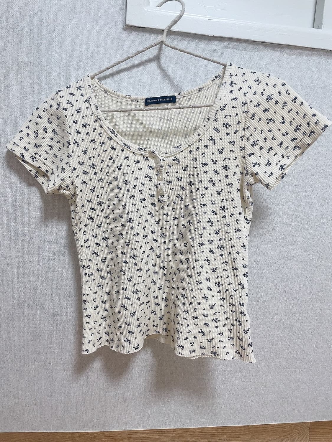 브랜디멜빌 플라워 크림 네이비 와플 젤리 반팔 티셔츠 상품이미지1