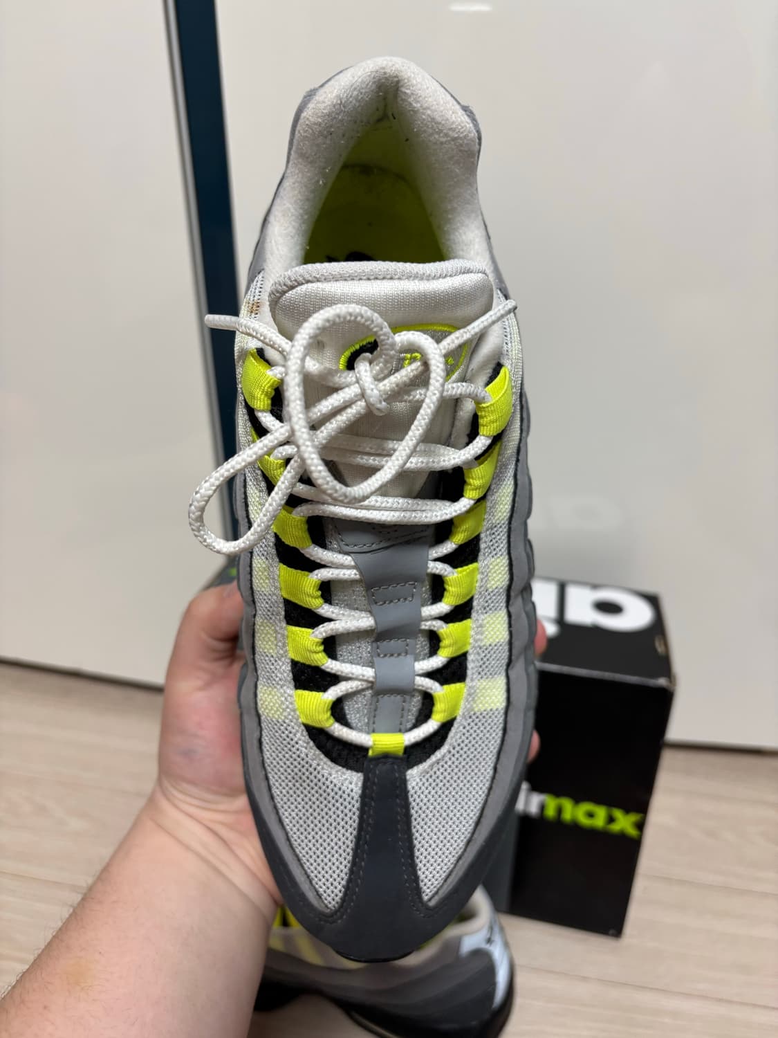 에어맥스95 OG 네온 옐로우 2020 상품이미지9