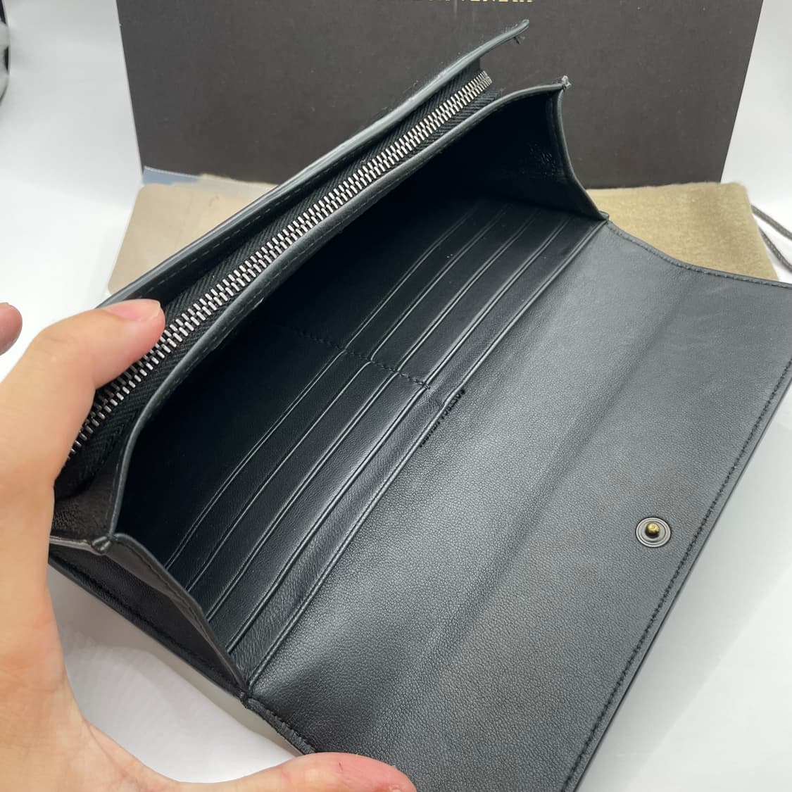 보테가베네타 인트레치아토 장지갑 상품이미지5