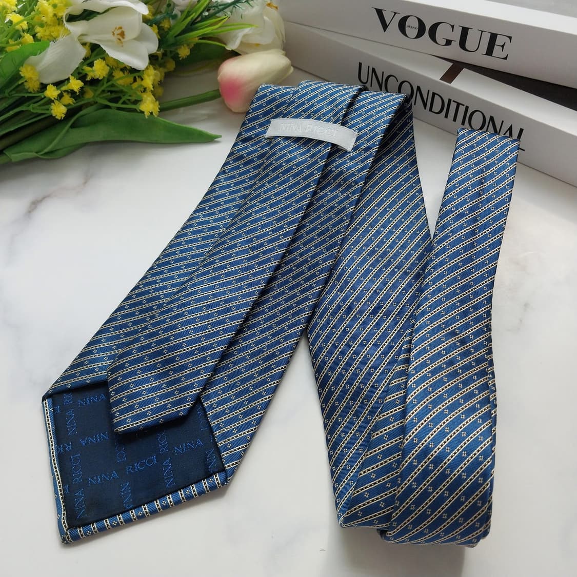 니나리치 실크 블루 스트라이프 넥타이 9cm B등급 K915
 상품이미지7