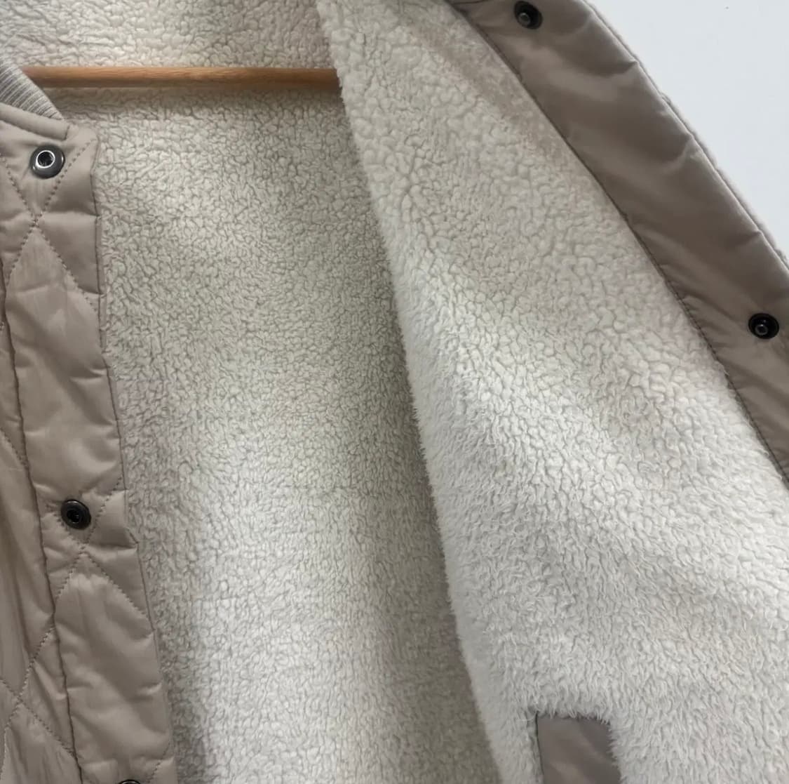 네파(NEPA) 리버시블 오버핏 퀼팅 롱 점퍼 95 상품이미지3