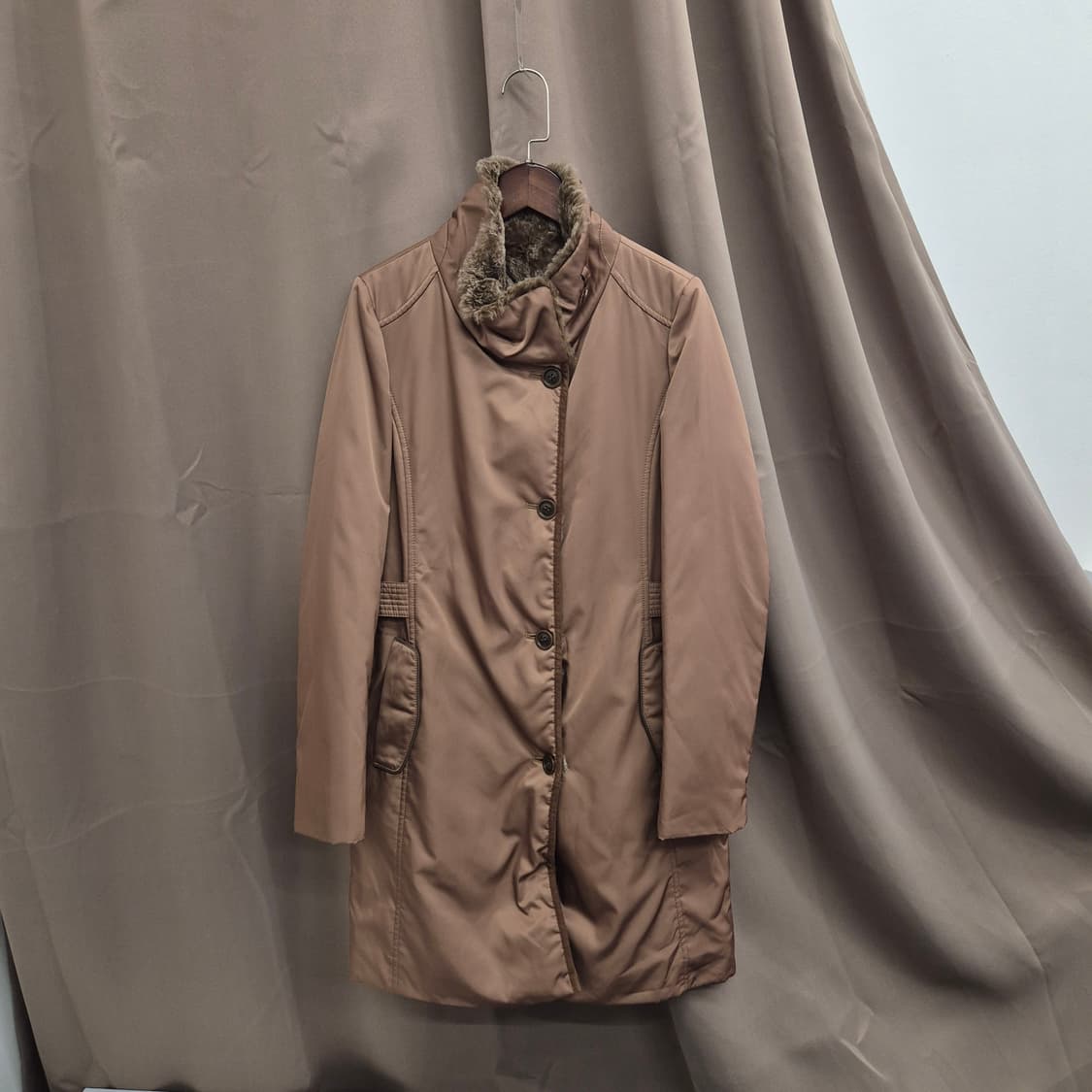 해지스 토끼털 코트 85 상품이미지1