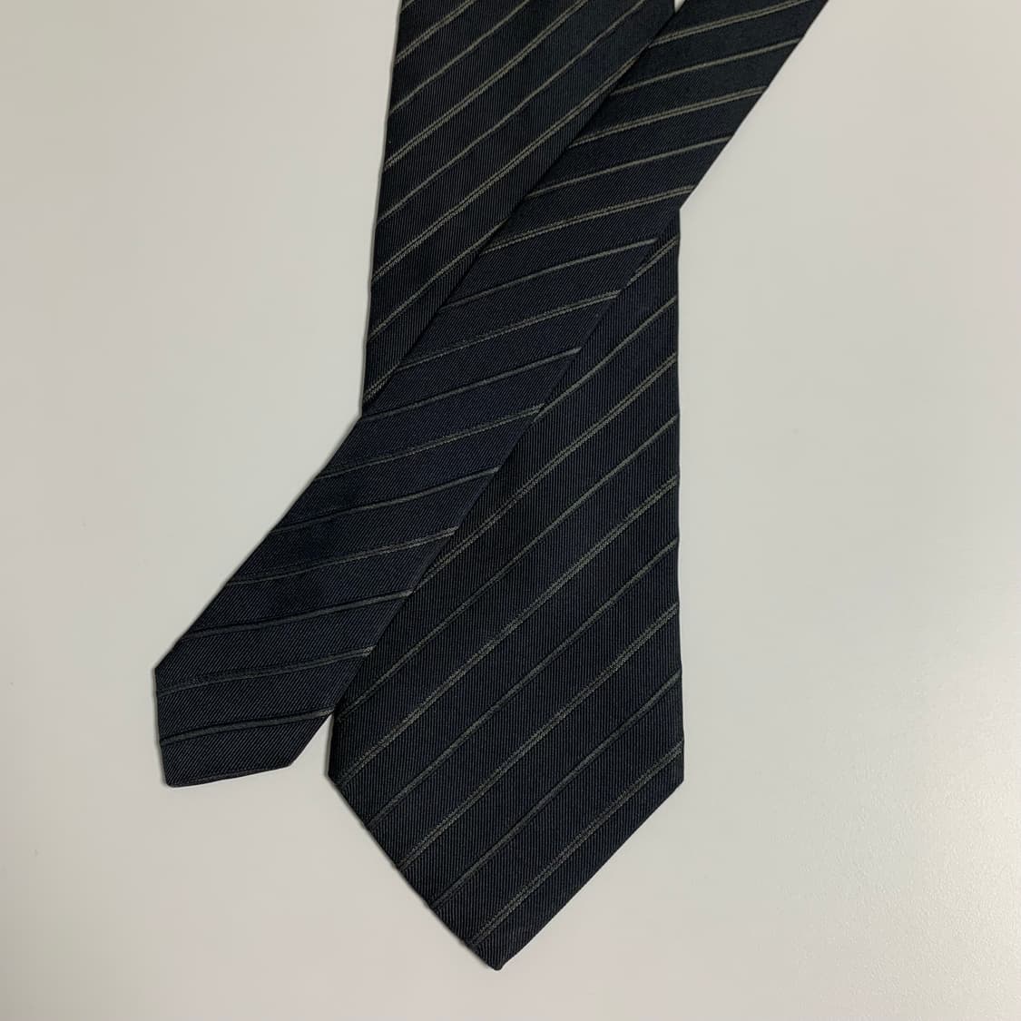 조르지오 아르마니(ARMANI) 블랙 스트라이프 명품넥타이 정장코디 A+ 상품이미지3
