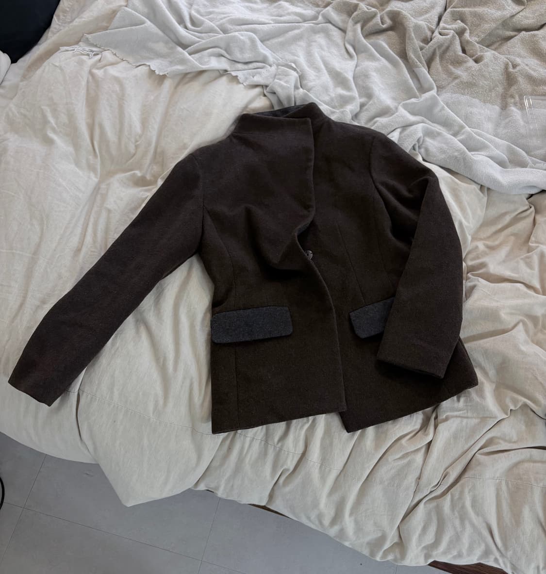 JB리파인 하이넥 자켓 새제품 (정가78만원,택잇음, 착샷o) 상품이미지9