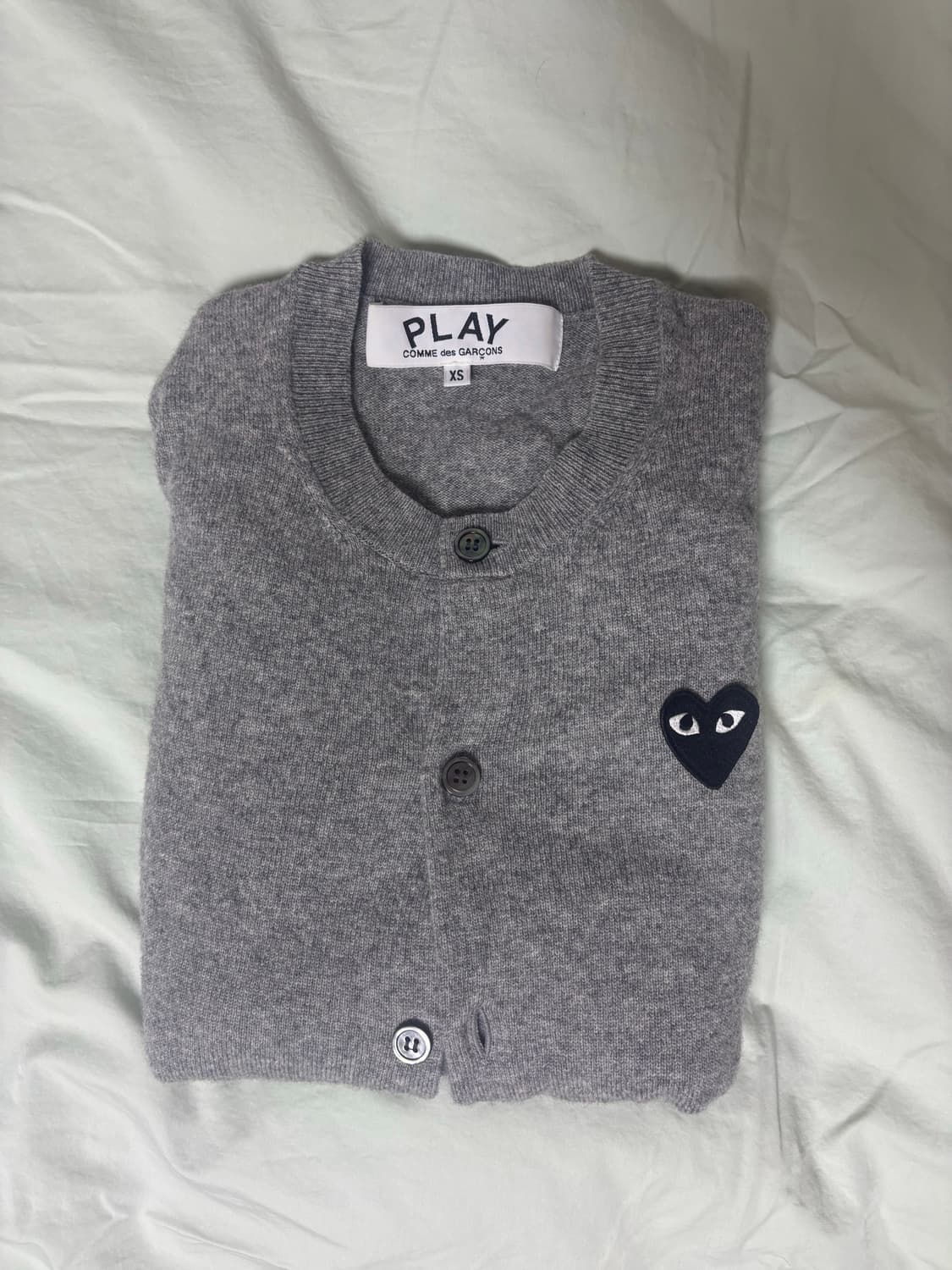 꼼데가르송 블랙 하트 니트 가디건 그레이 xs 상품이미지2