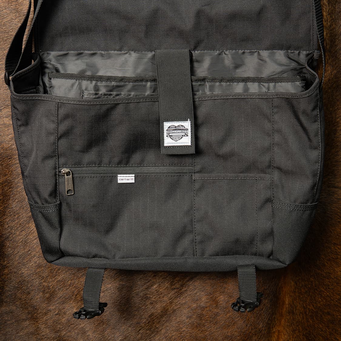 칼하트 D89 립스탑 메신져 백 블랙  상품이미지4