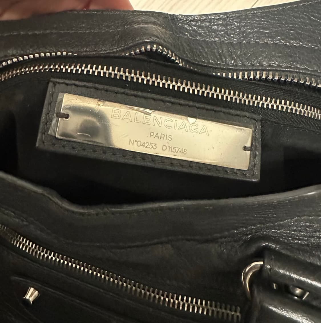 발렌시아가 시티백 모터백 미디움 그레이 상품이미지6