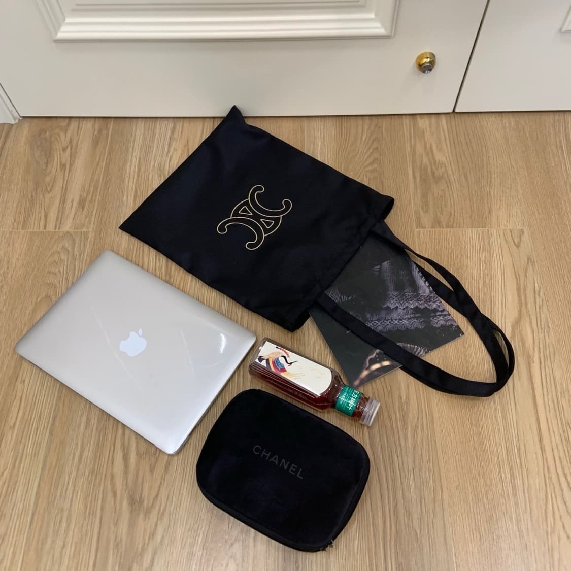  셀린느뷰티 VIP 리미티드 블랙 에코백 상품이미지9