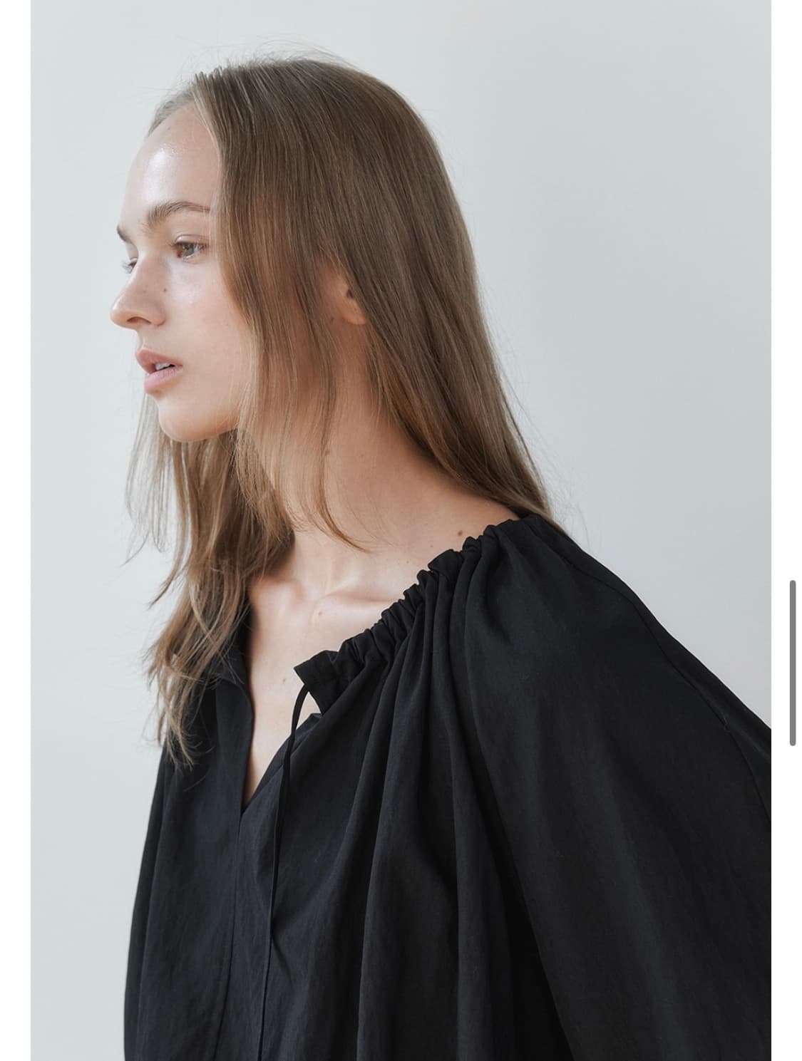 니하운 셔링 블라우스 Nox Shirring Blouse 택달린새상품 상품이미지3