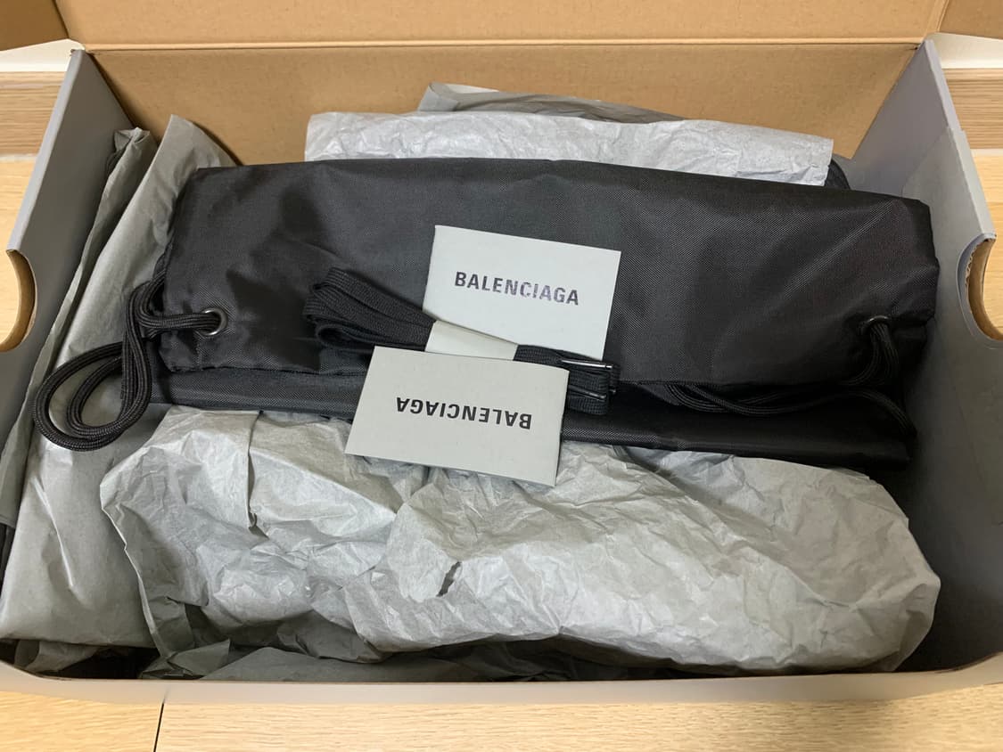 롯백본점)발렌시아가 3XL 올블랙 , 39size(255), 6회 착용 상품이미지5