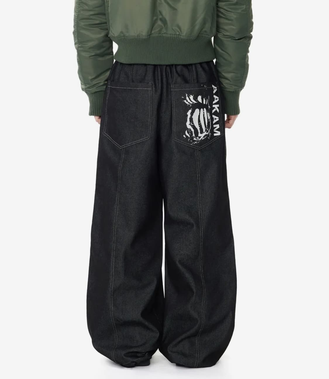 아캄 Knee Pin-tuck Printed Denim Pants 블랙 상품이미지1