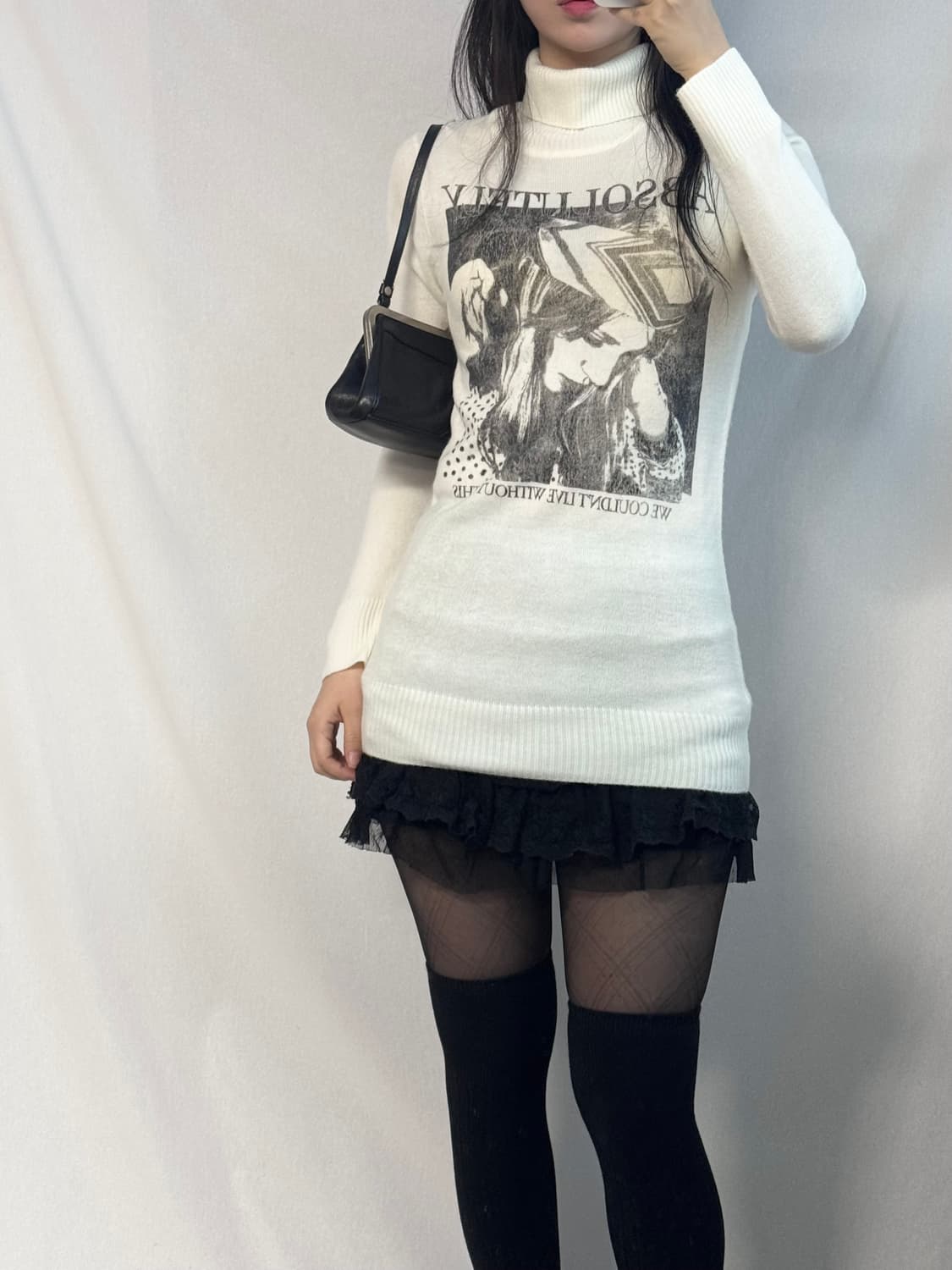 펑크 그래픽 폴라넥 니트 원피스 상품이미지2