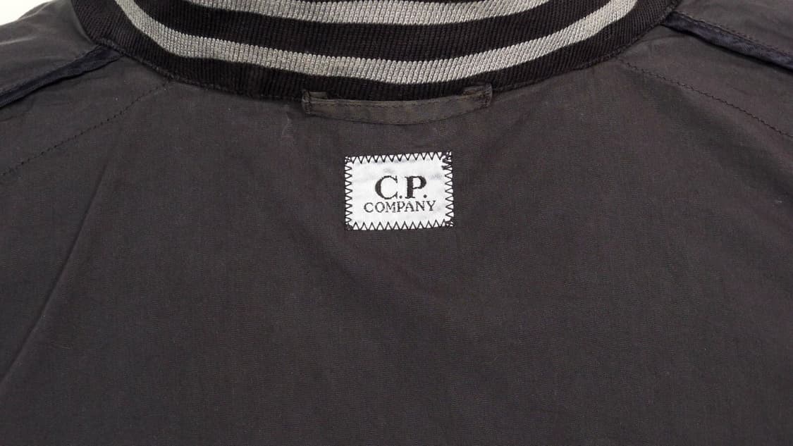 CP컴퍼니 라이트 웨이트 붐버 자켓 56 상품이미지2