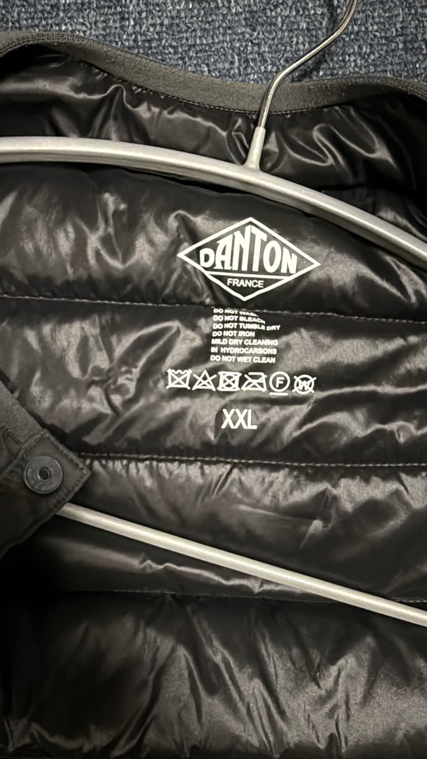 [XXL]단톤 경량패딩 챠콜 팝니다. 상품이미지3