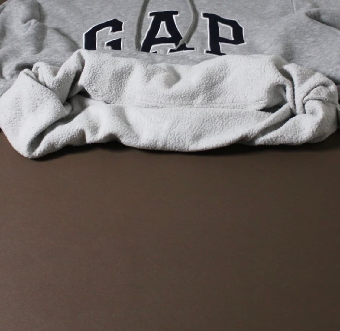 GAP 갭 그레이 기모 후드티 상품이미지3