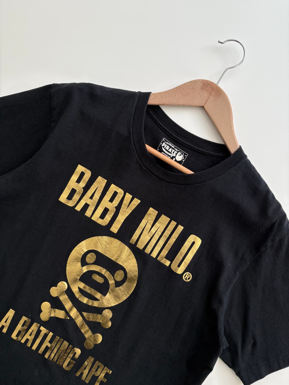 Bape 베이프 골드 베이비마일로 블랙컬러 티셔츠 상품이미지4