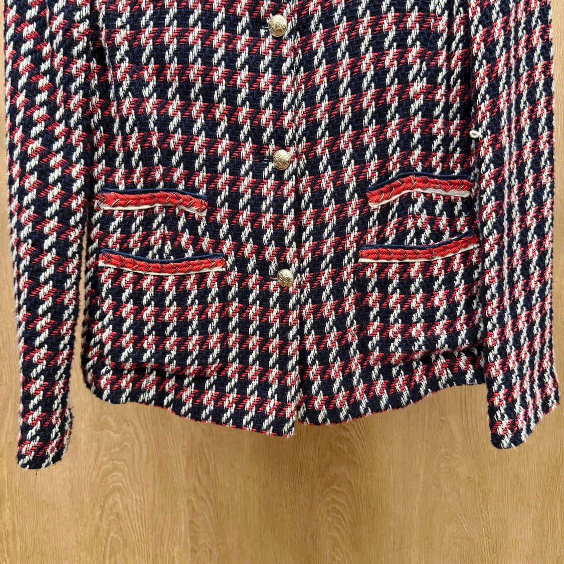 타미힐피거 트위드 체크 패턴 자켓 금장 버튼 디테일 레드 네이비 상품이미지5