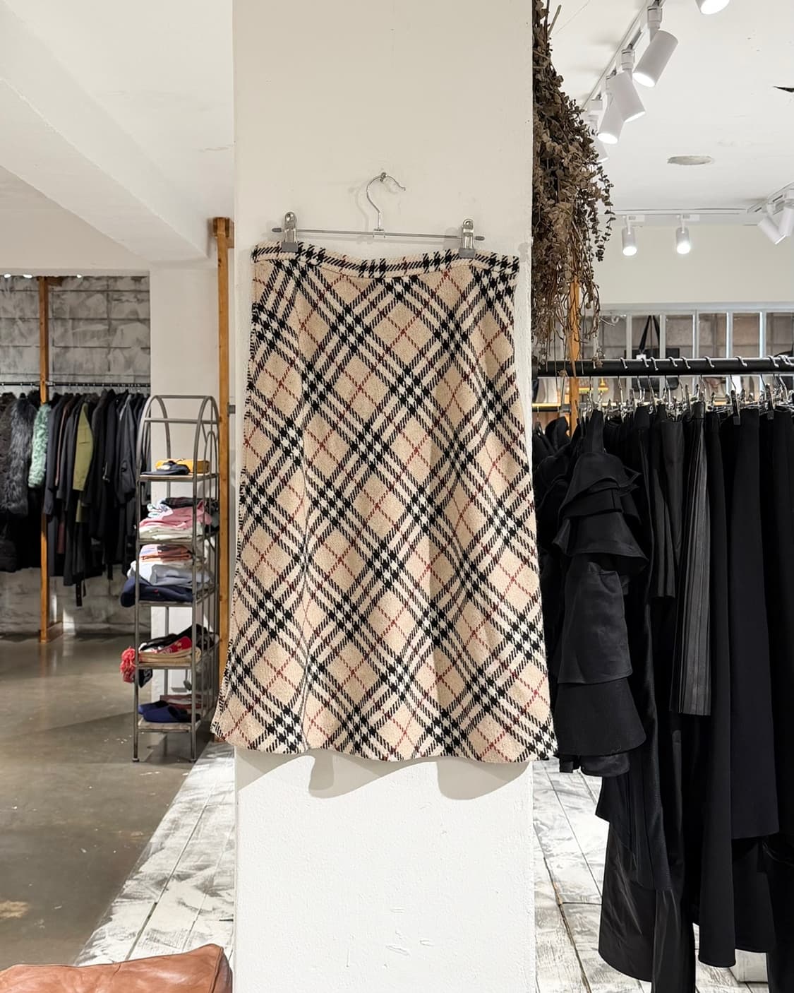 버버리 베이지 노바체크 울 미디스커트 상품이미지1