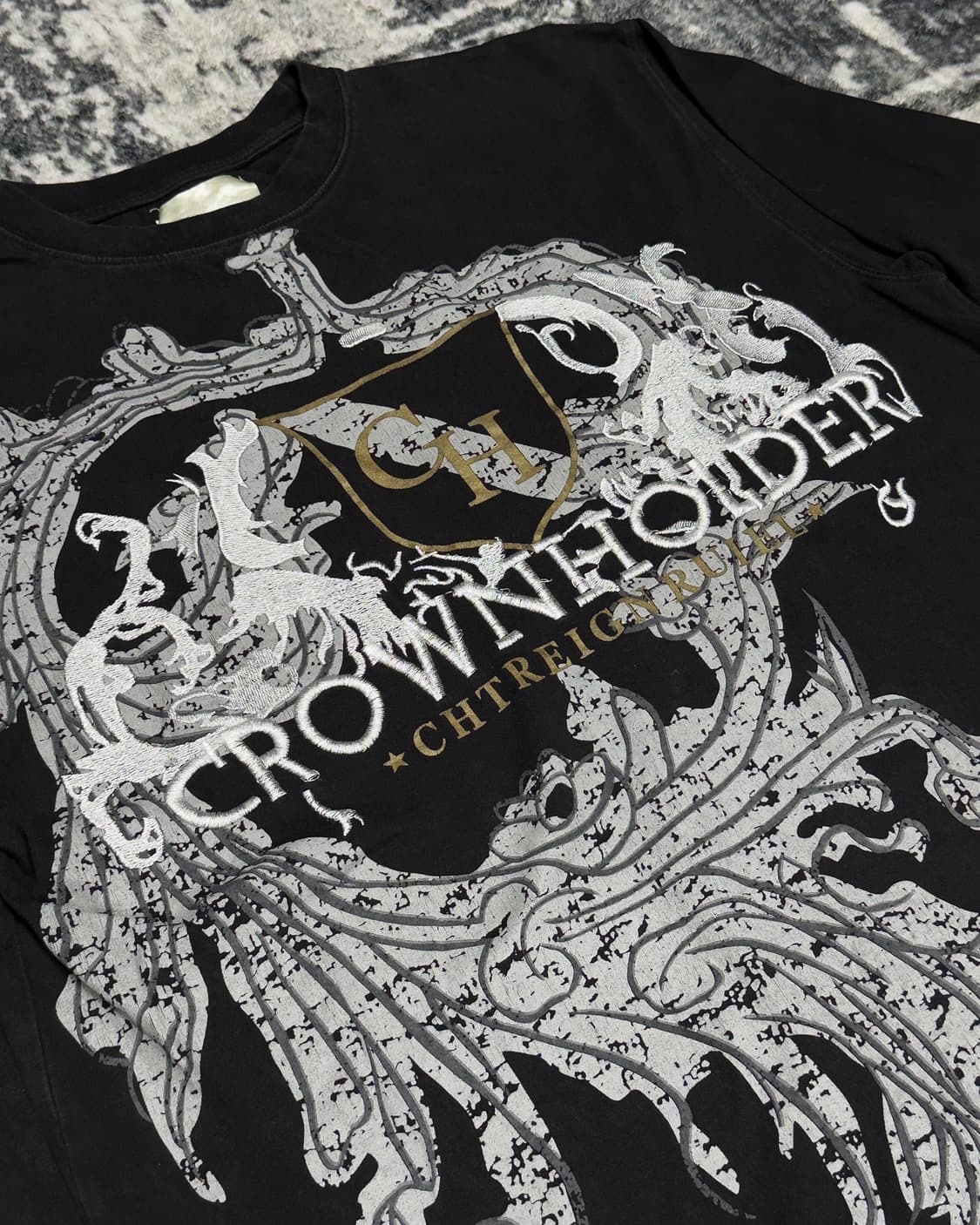 {UNKNOWN} CrownHolder Emblem Long Sleeve 상품이미지4