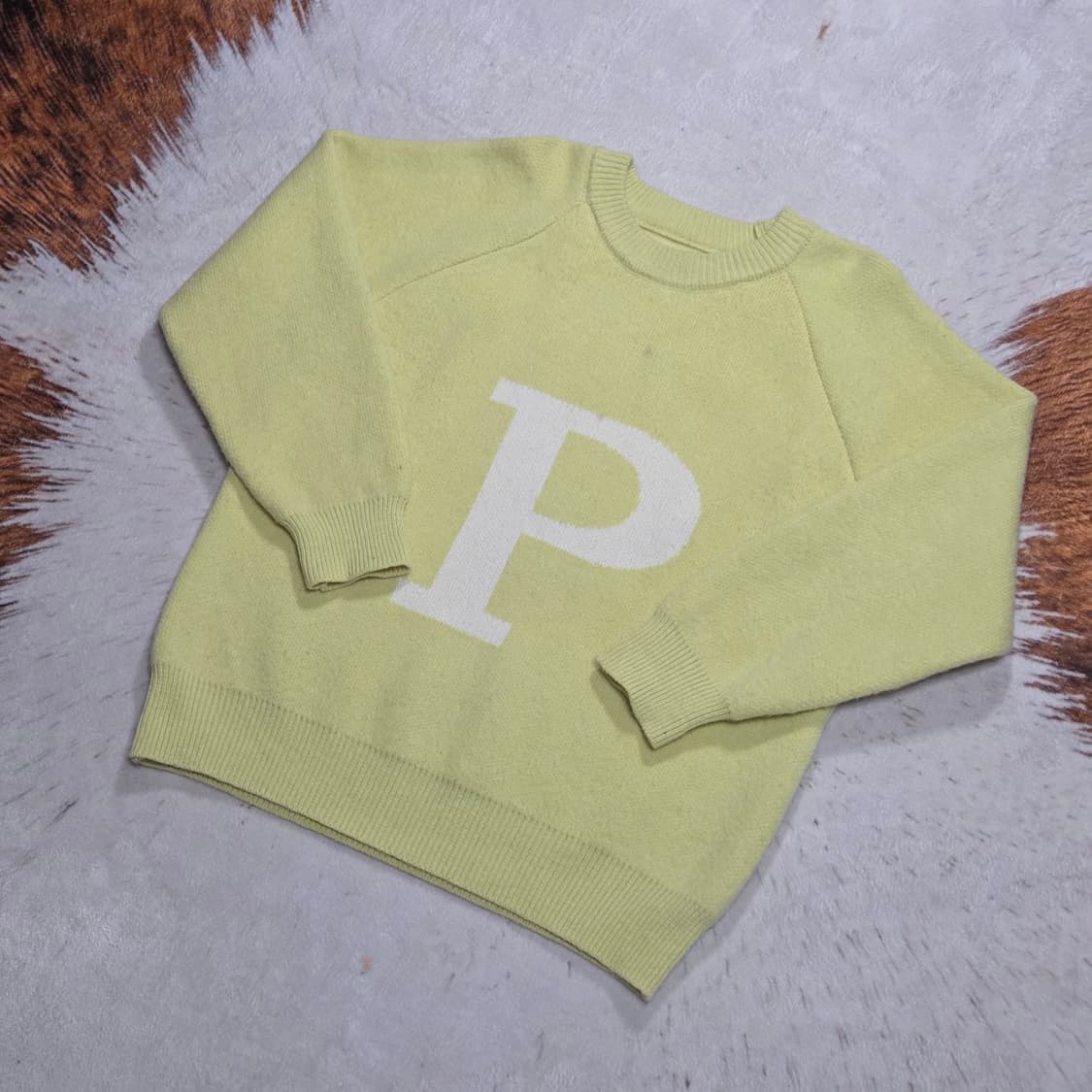 P레터링 레몬 옐로우 라운드 니트 상품이미지1