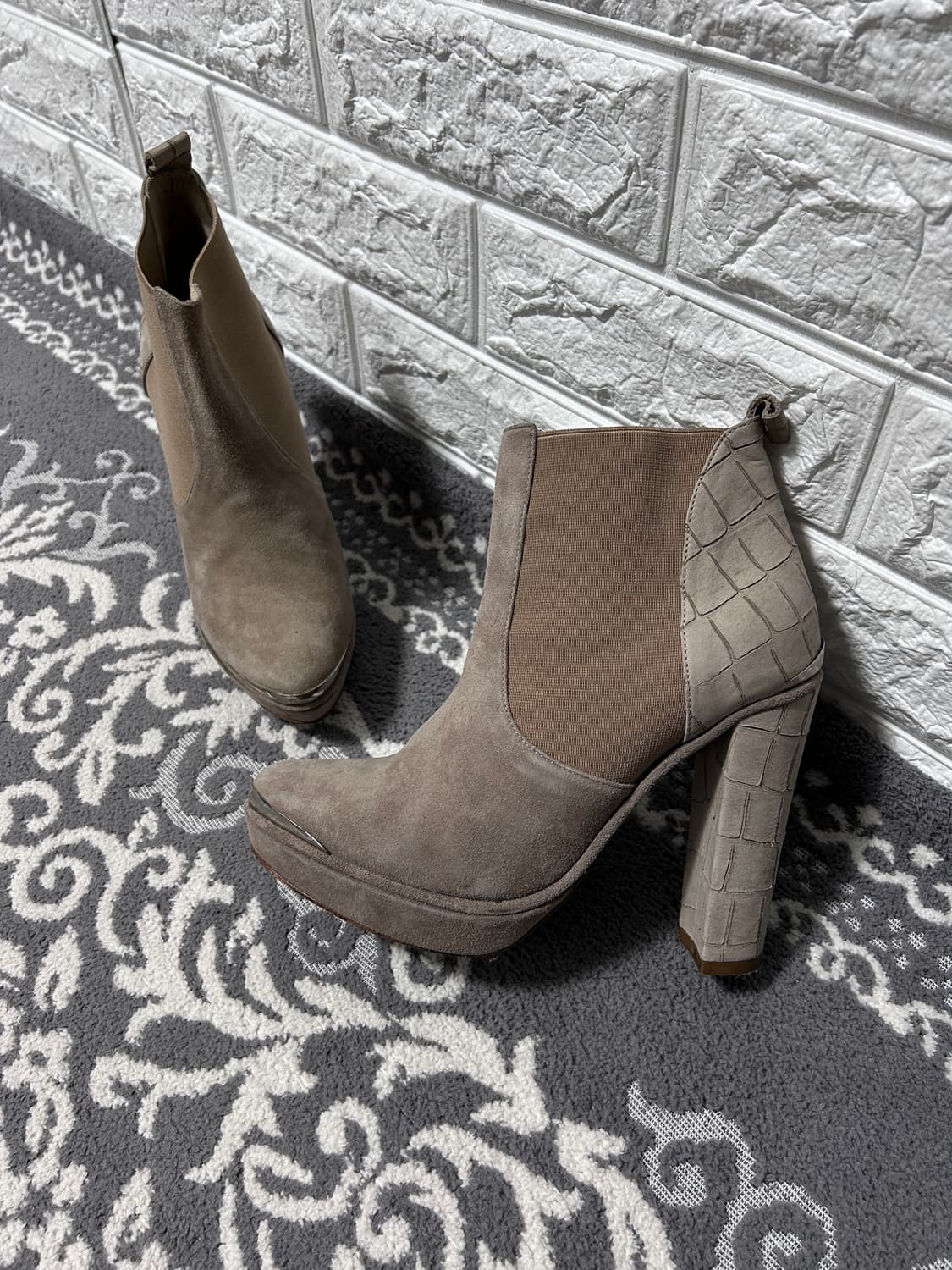 Opening Ceremony 파이톤 스웨이드 플랫폼 펌프스 상품이미지1