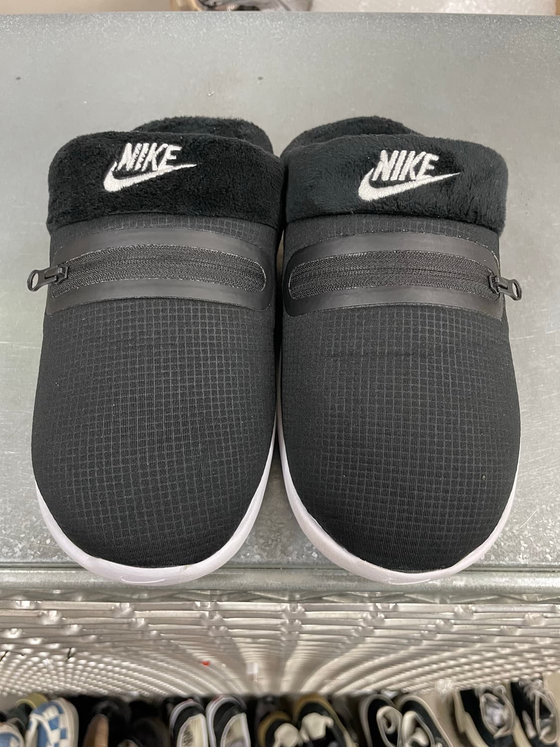 나이키 버로우 패딩 슬리퍼 240 상품이미지5