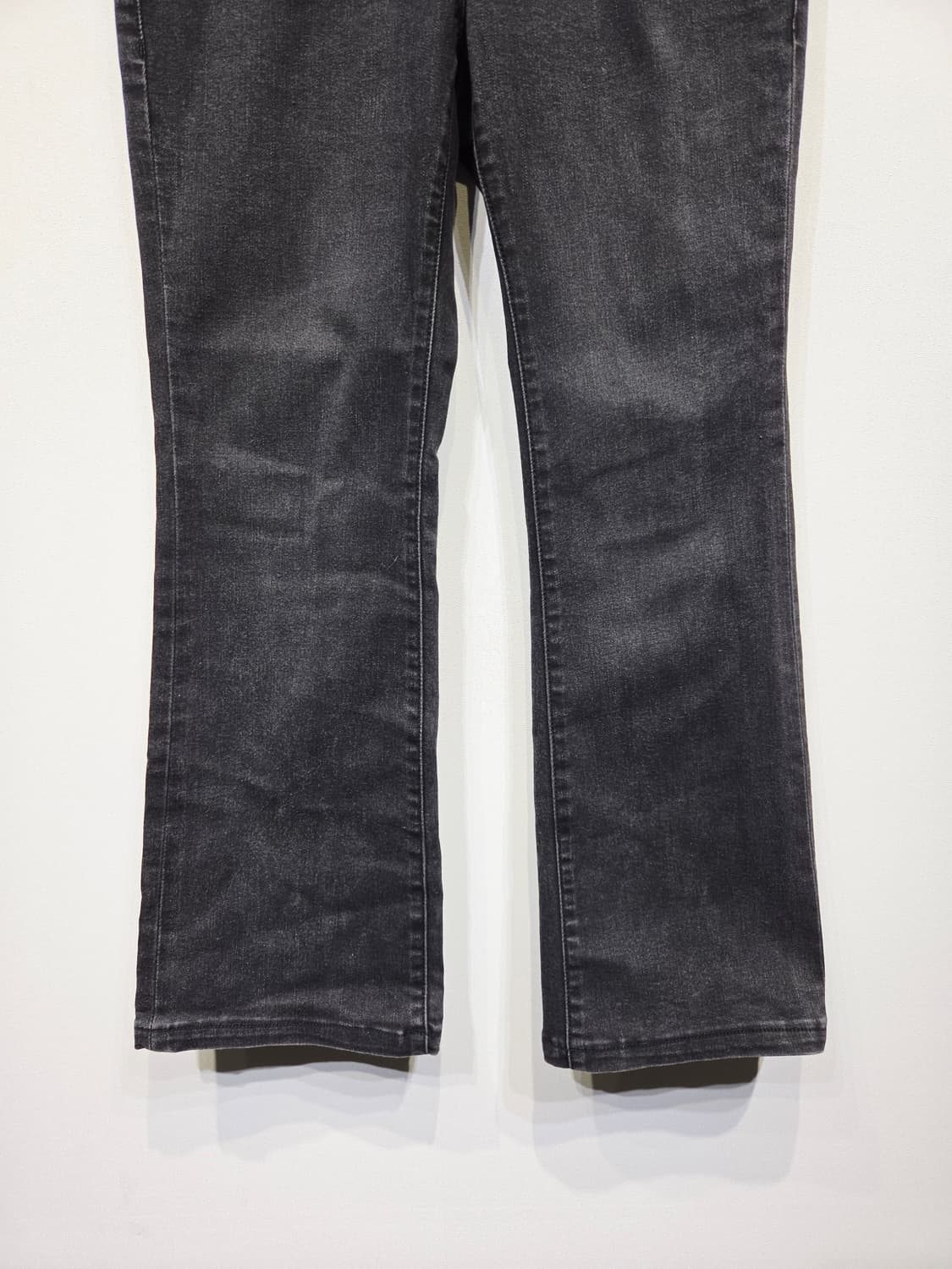 칼라거펠트 파리스 퀼팅 자수 블랙 데님 팬츠 상품이미지4