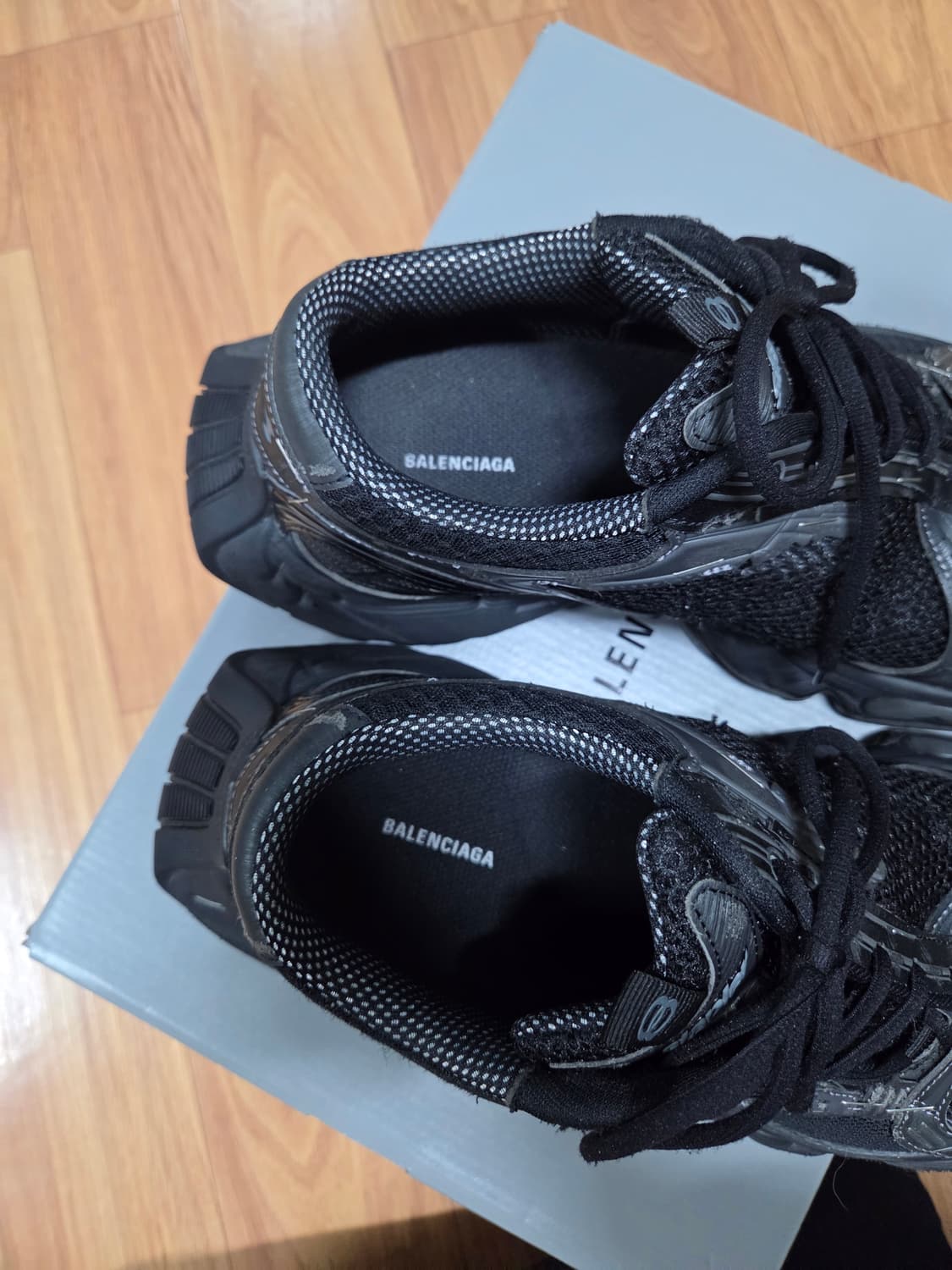 발렌시아가 스테이플러 42 상품이미지2