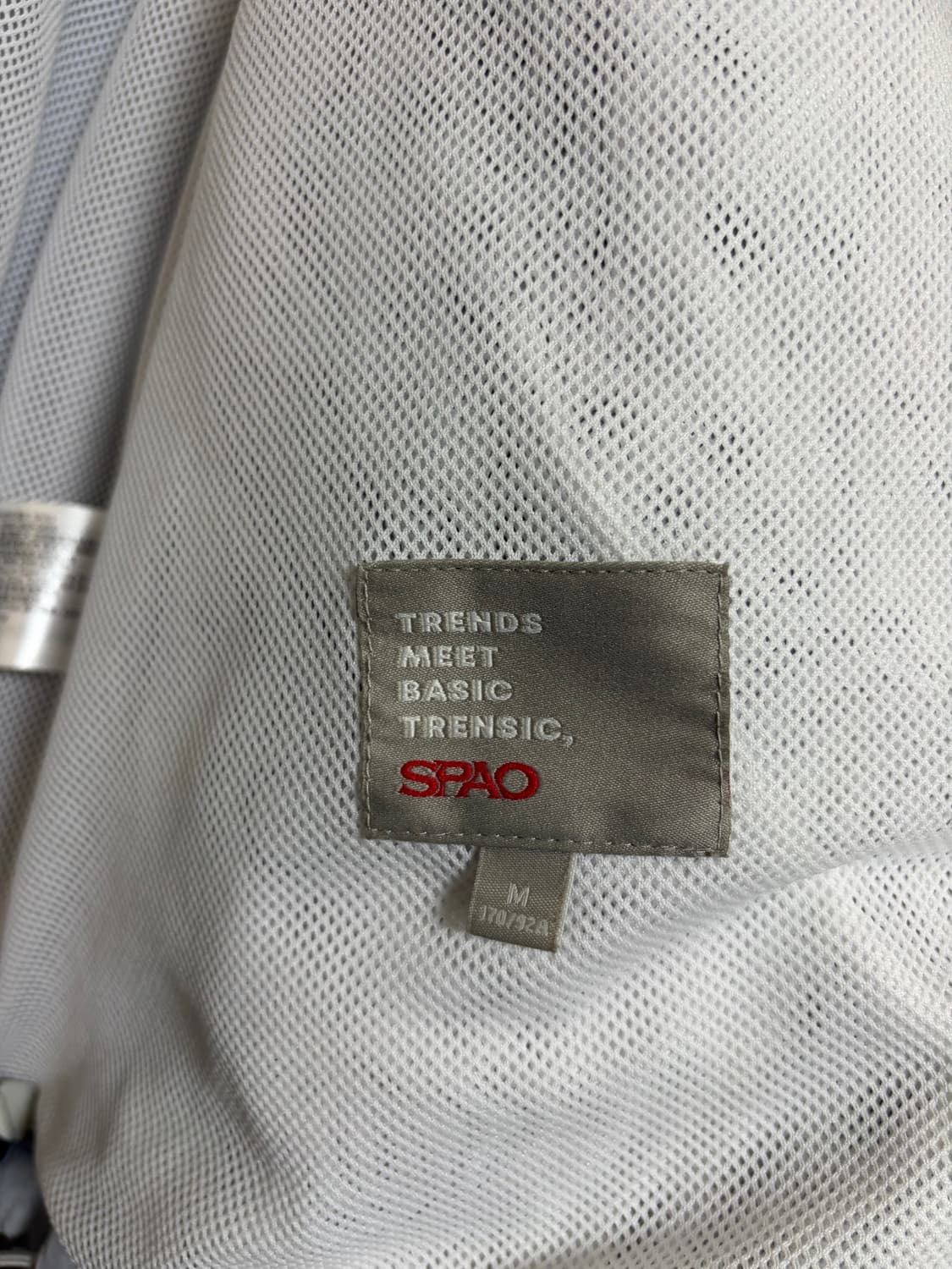 스파오 바람막이 상품이미지3