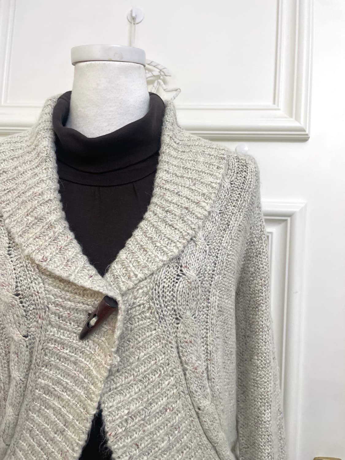 LAURA ASHLEY brown shirring turtle-neck 상품이미지8