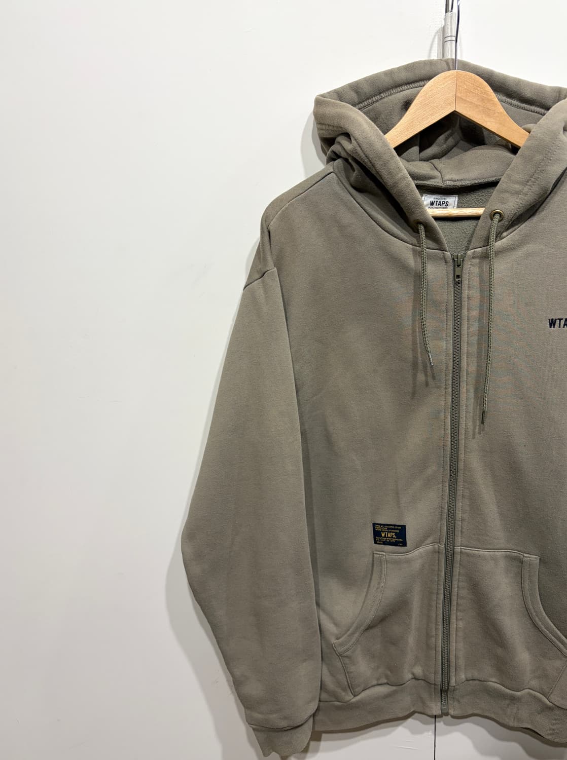 WTAPS 더블탭스 후드 집업 상품이미지3