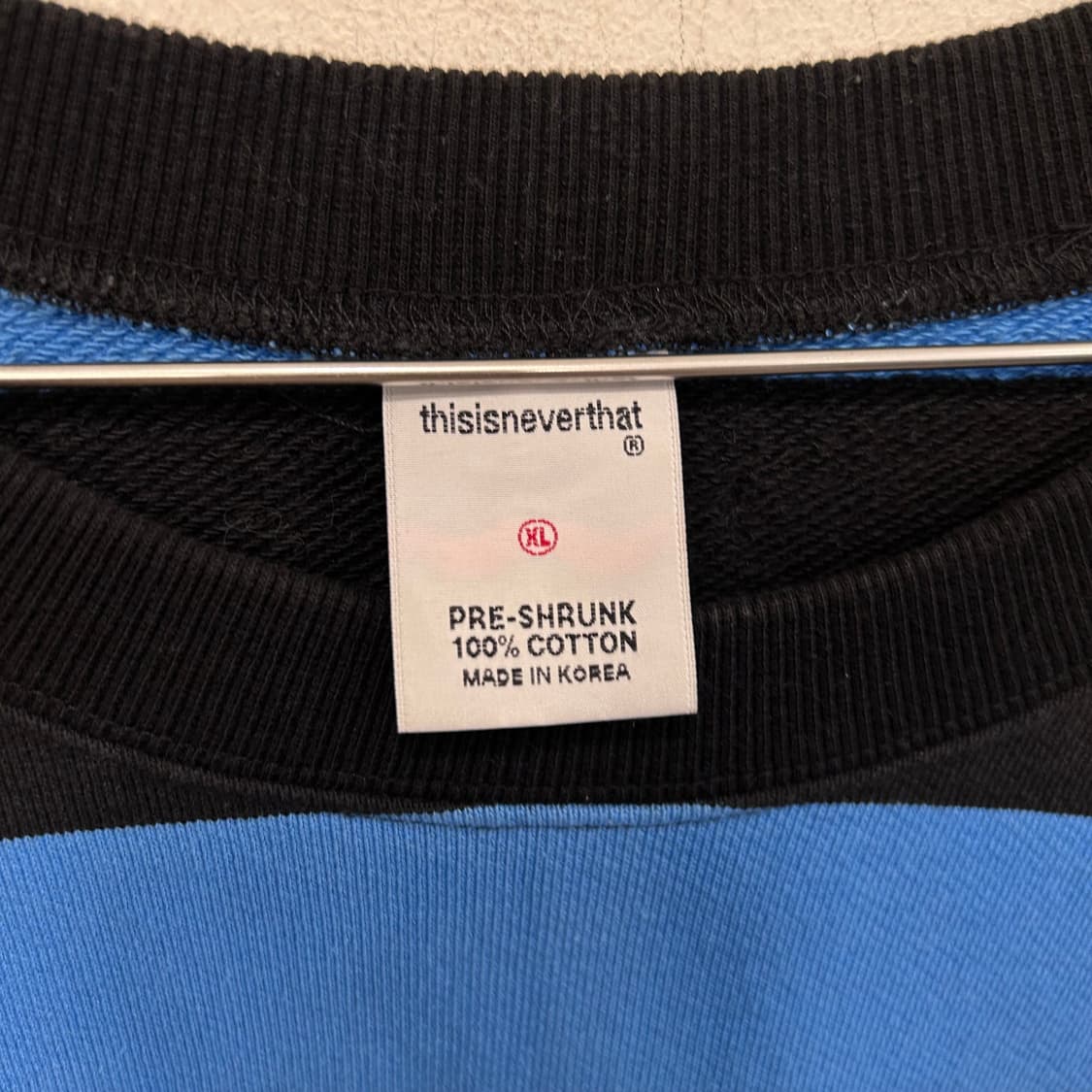 디스이즈네버댓 단가라 스트라이프 오버핏 맨투맨 상품이미지3