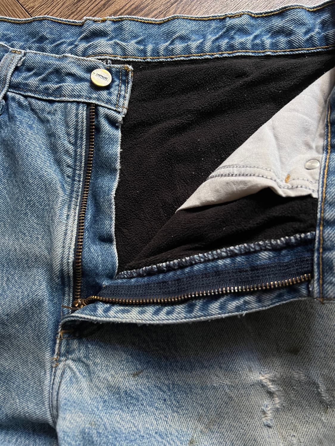 [34]칼하트 USA 플리스 라이닝 더티워싱 워크 데님 팬츠 상품이미지3