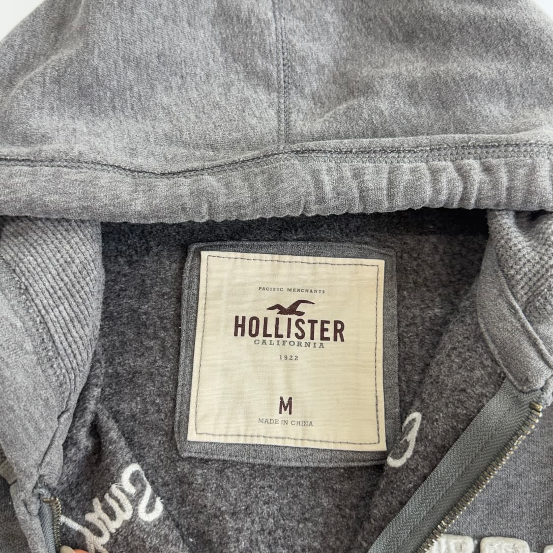 Hollister 홀리스터 스펠아웃로고 그레이 후드집업 상품이미지5