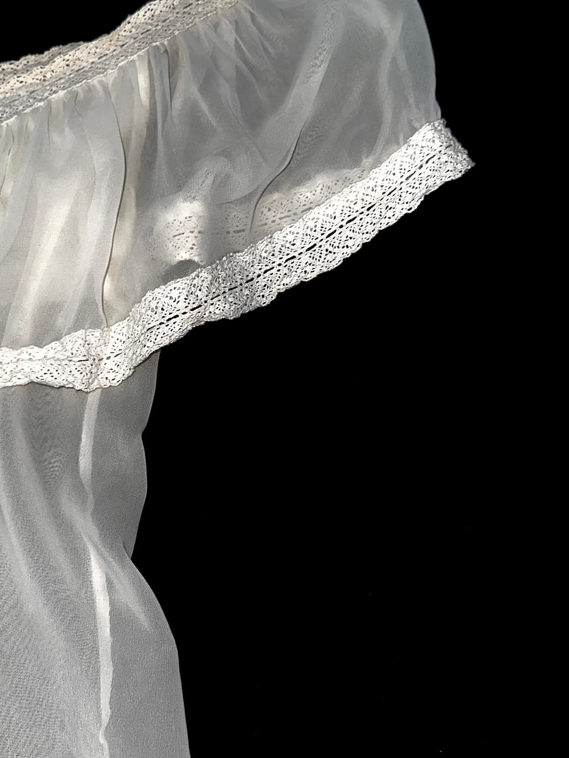 브이넥 레이스 블라우스 상품이미지5