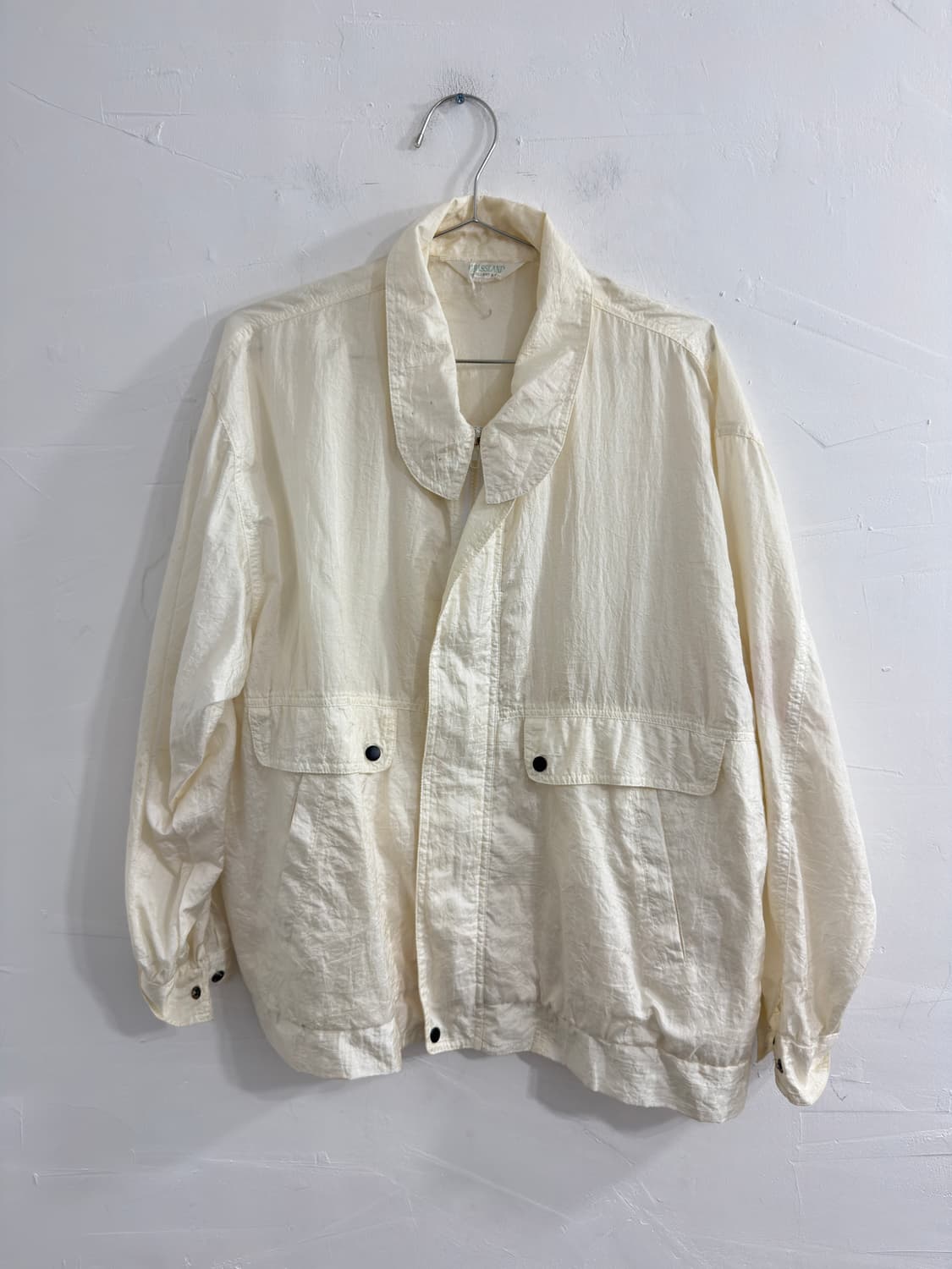 white bomber jacket 상품이미지1