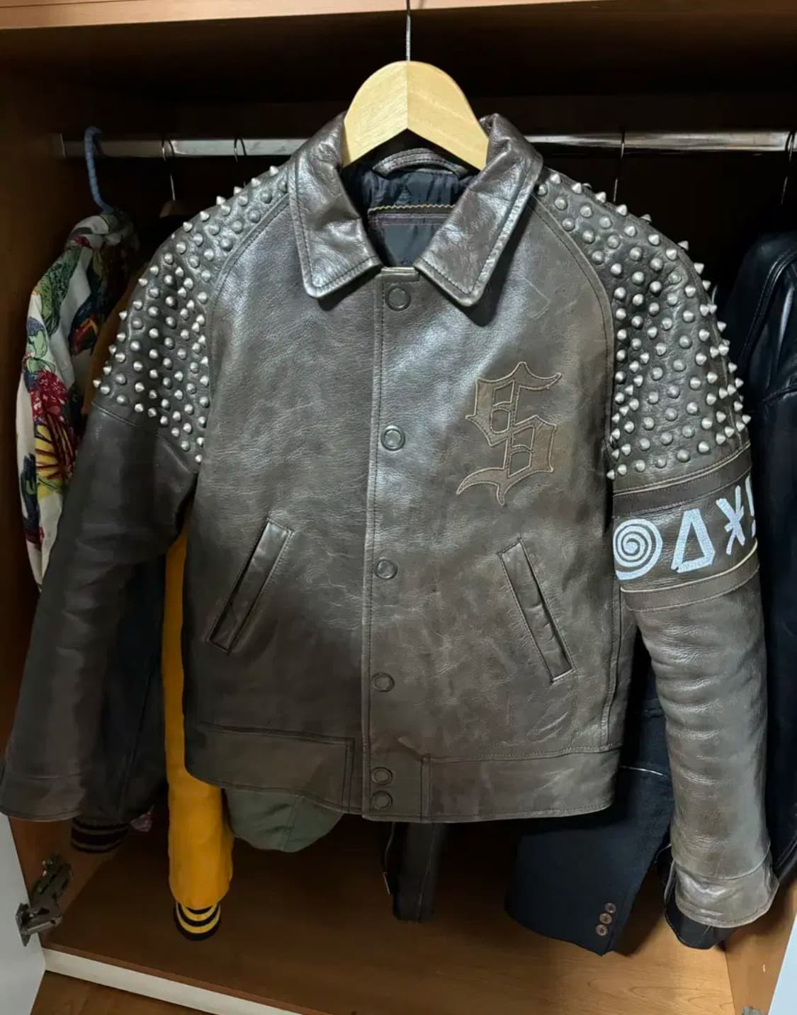 사스콰치 패브릭스 08fw 스터드 가죽 자켓 상품이미지1