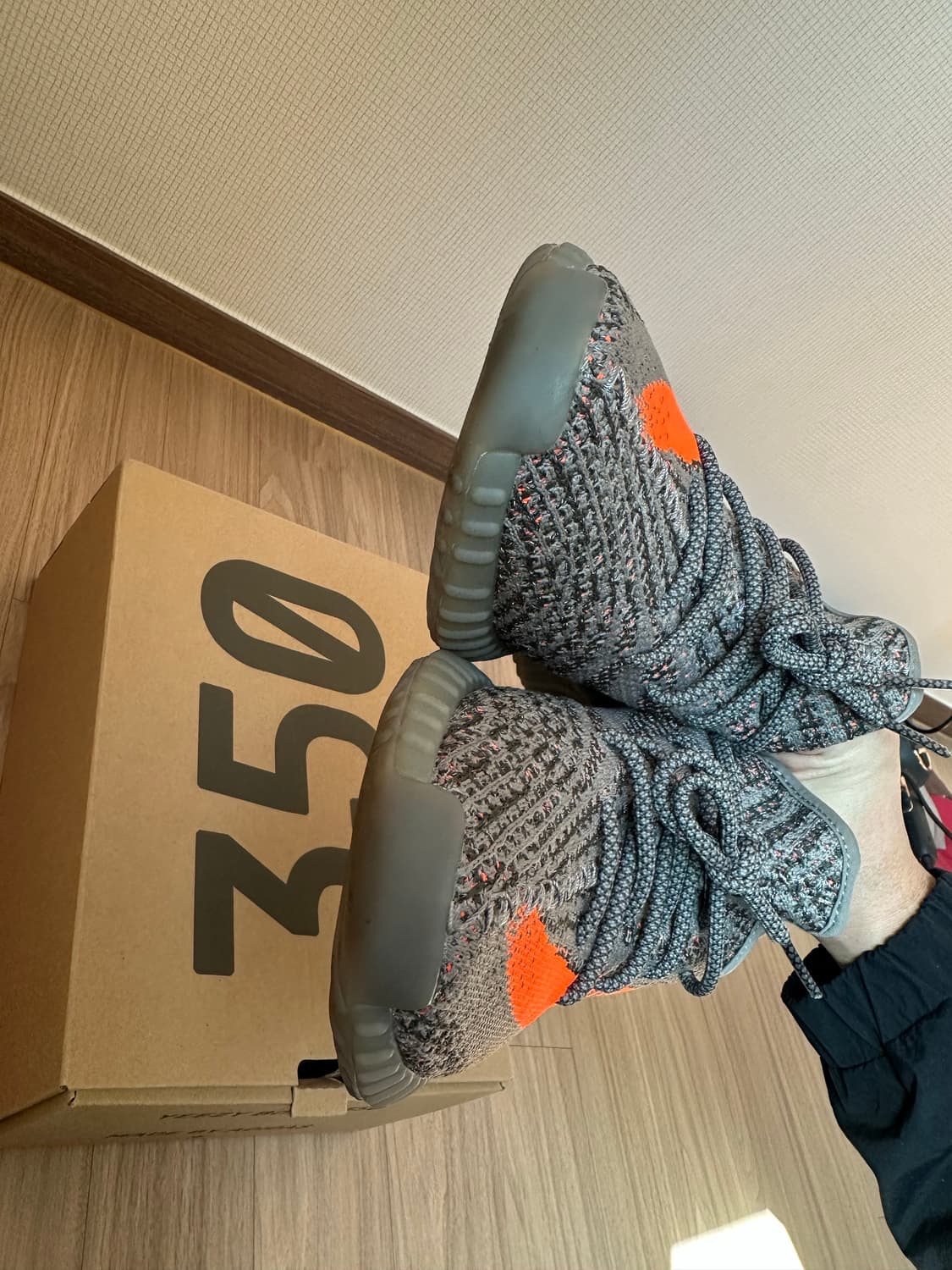 290 아디다스 이지 부스트 350 V2 벨루가 - 리플렉티브 상품이미지10