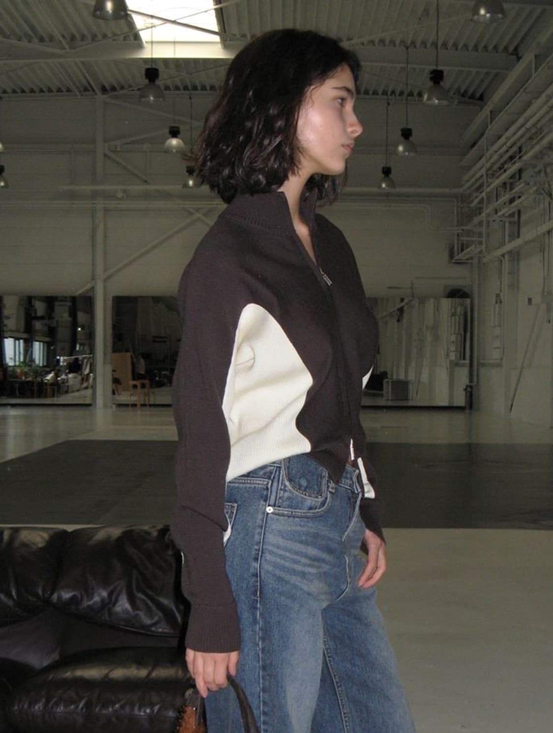 스튜디오테이블 CURVED TWO TONE WOOL ZIP-UP 상품이미지3