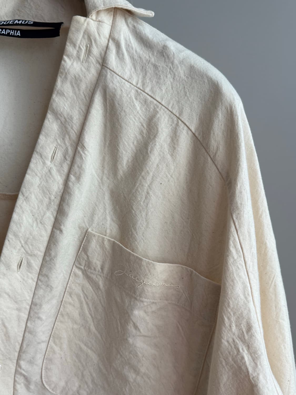 [48] JACQUEMUS 23SS Tilted Shirt 상품이미지3