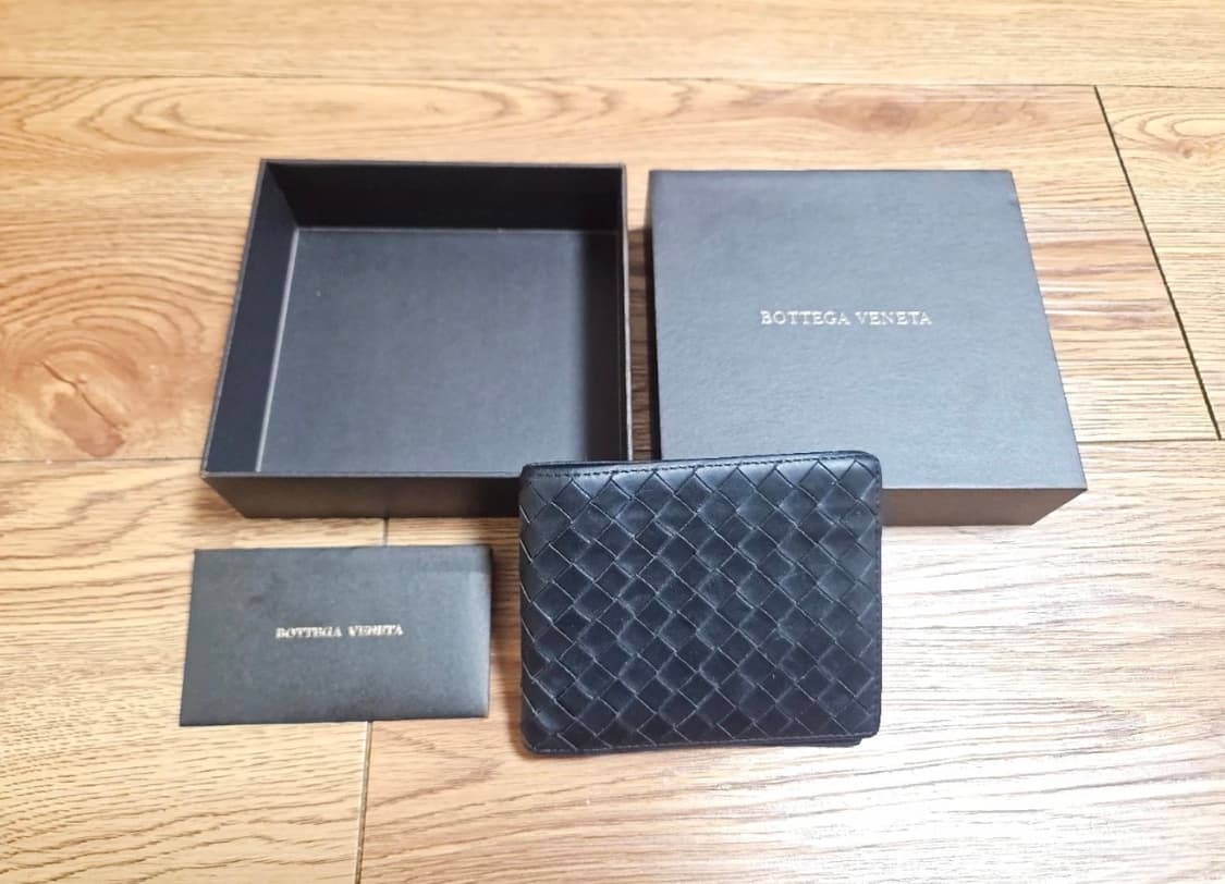 보테가 베네타 인트레치아토 반지갑 블랙 상품이미지1