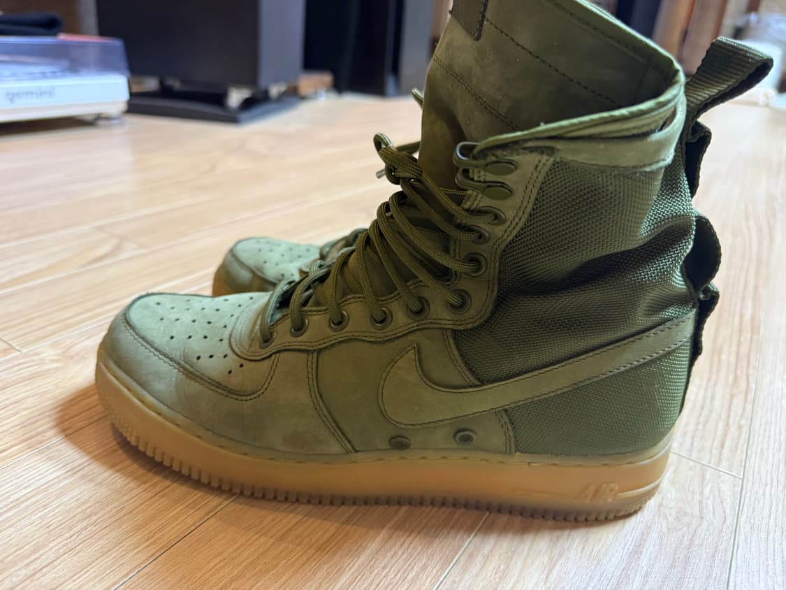 나이키 스페셜필드 에어포스1 하이 270 상품이미지2