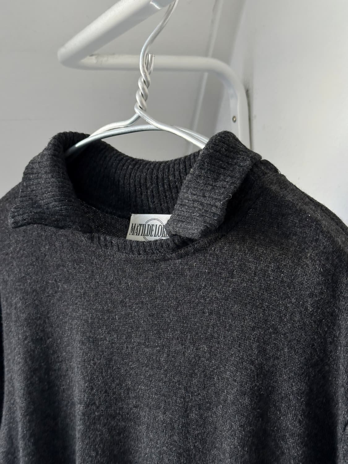 Fake belted finish design stretched knit 상품이미지2