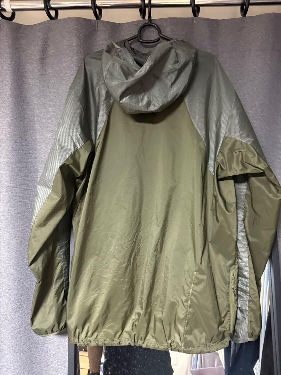 아크테릭스 노반 윈드쉘 남자XL 타츠 컬러 새상품급 상품이미지2